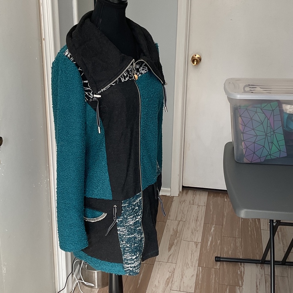 P467. ZOE Teal and Black Mixed-Media Hooded Cardigan Sweater